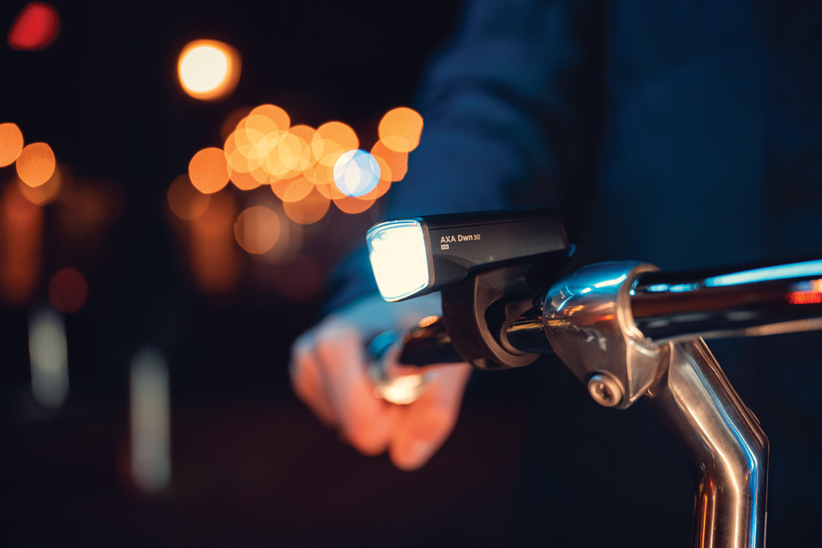 AXA Dwn Front 50 Lux