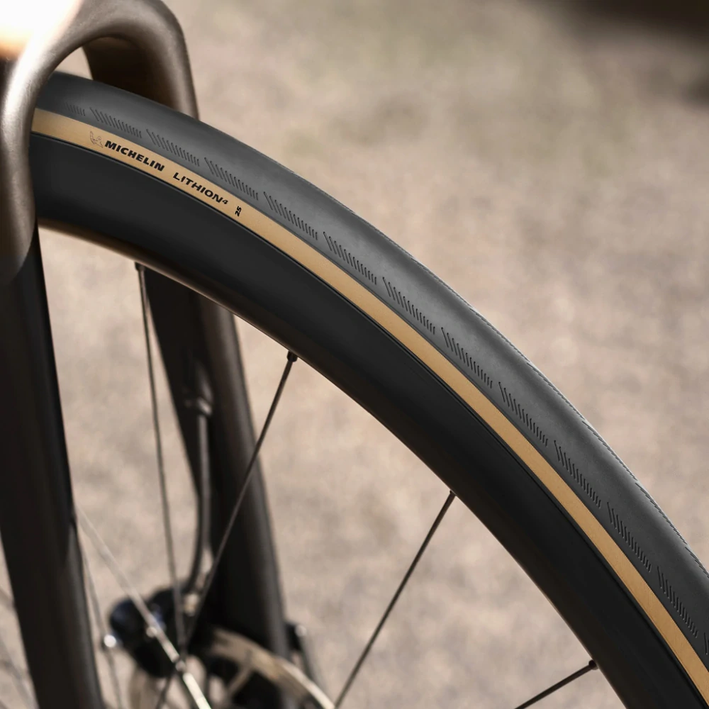 Michelin Lithion 4 28" 700x32C 32-622 (kevlar) Classic