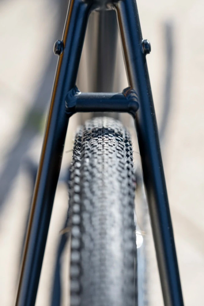 Rock Machine Gravelride 200 černá/zlatá (180-190 cm)
